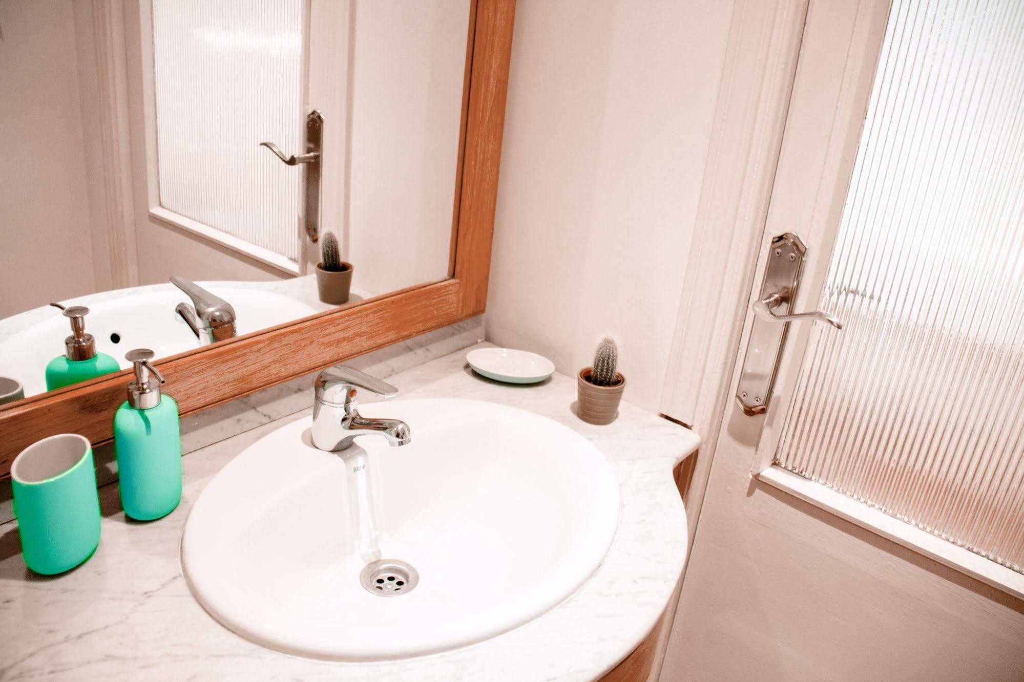 Lollipop Flats City Centre Deluxe Suite 马德里 外观 照片