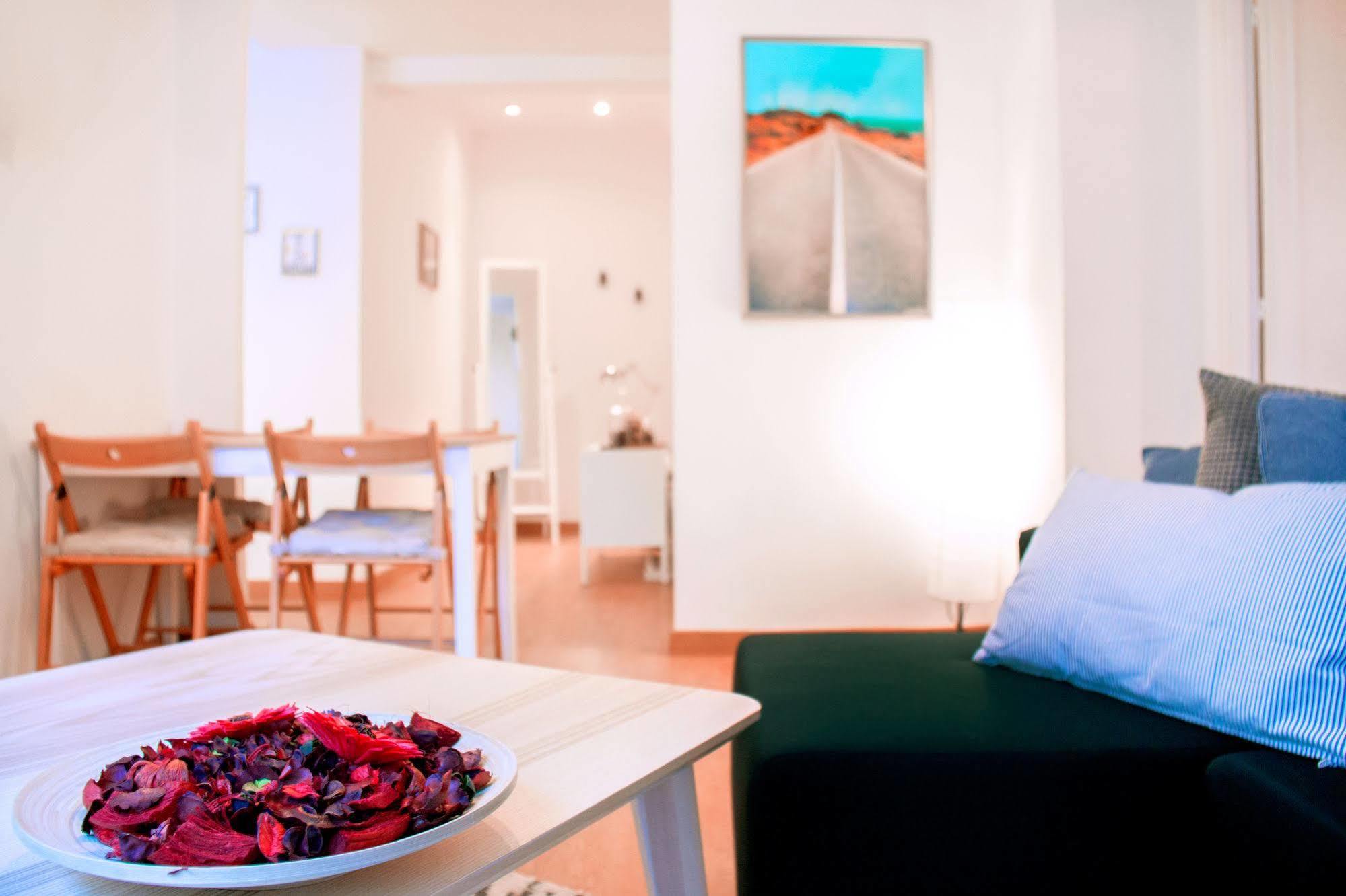 Lollipop Flats City Centre Deluxe Suite 马德里 外观 照片