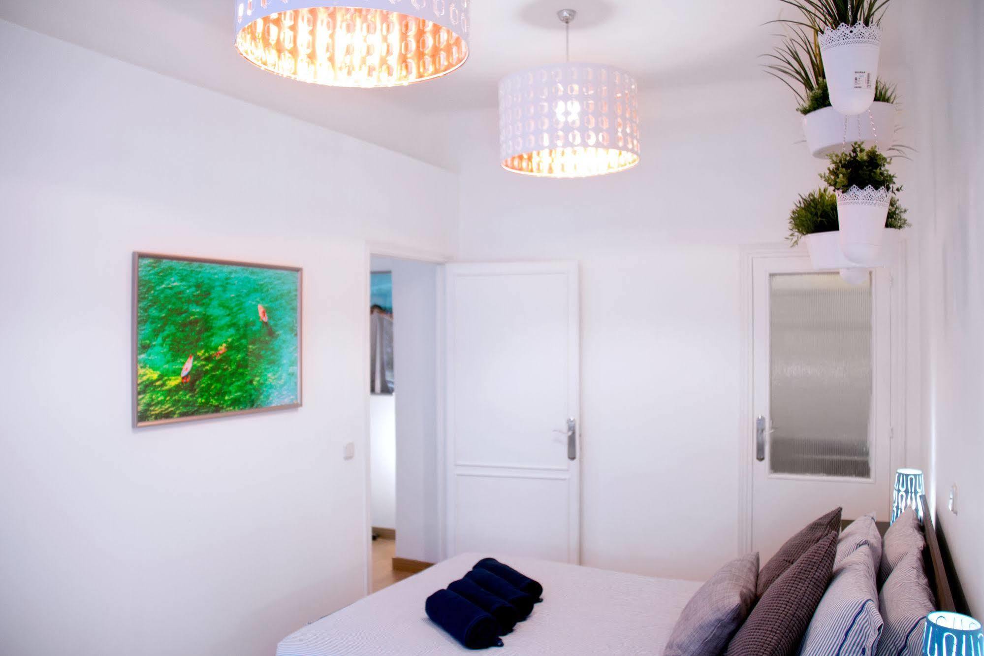 Lollipop Flats City Centre Deluxe Suite 马德里 外观 照片